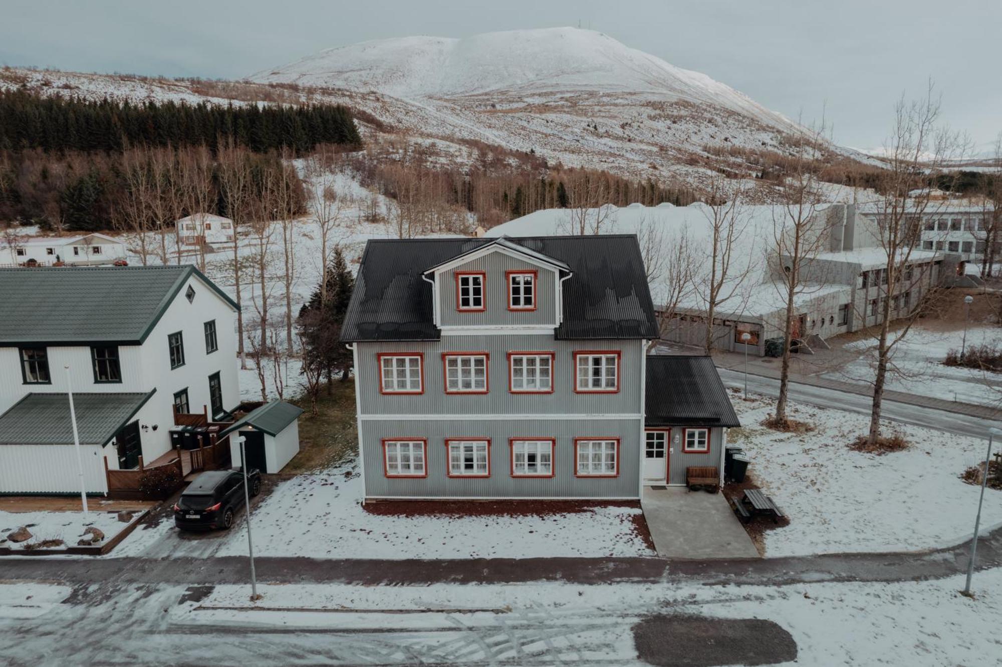 Gamli Skolinn Húsavík Exteriér fotografie