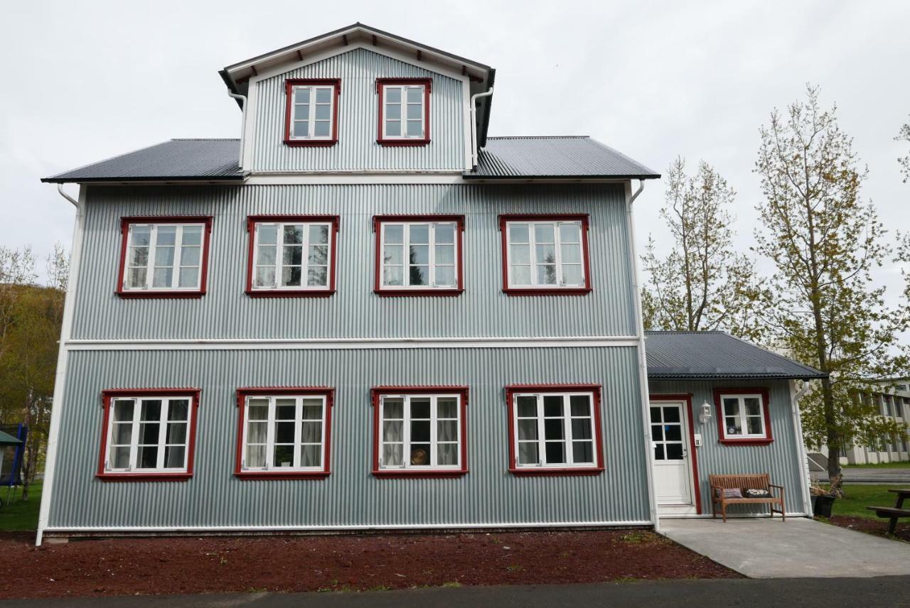 Gamli Skolinn Húsavík Exteriér fotografie